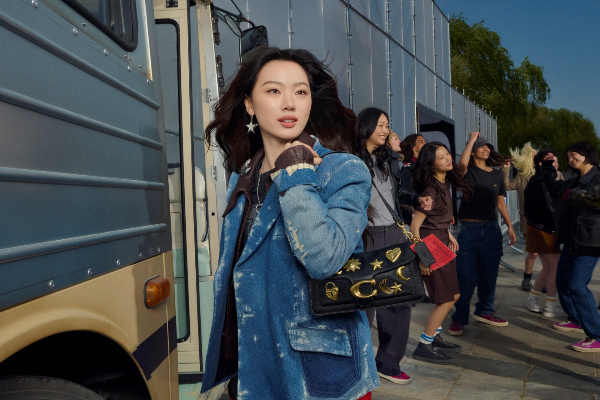 【HK】COACH パッチワーク ハンドバッグ HK】COACH パッチワーク ハンドバッグ COACH Official Site
